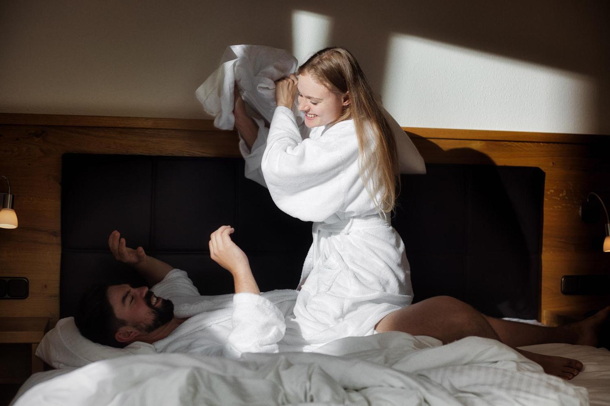 לאם Hotel Zum Hirschen מראה חיצוני תמונה